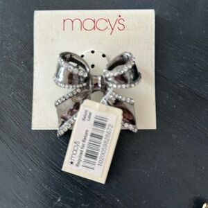 Bow Brooch fr Macy’s